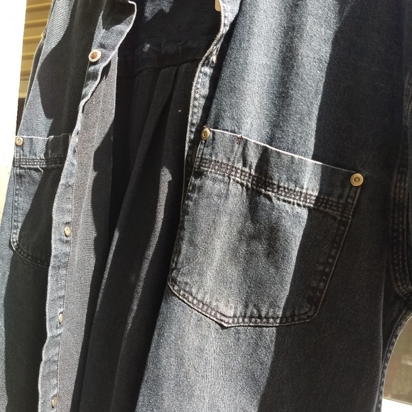 SOLD💥Eddie Bauer Dark Wash Denim jacket - Picture 3 of 5